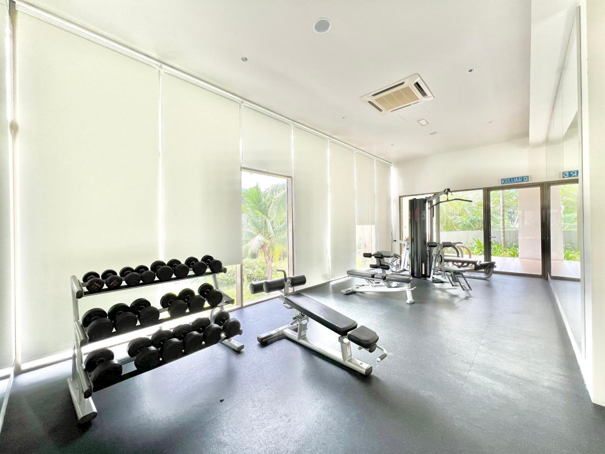 By The Sea, Penang Apartment Batu Ferringhi Exterior photo