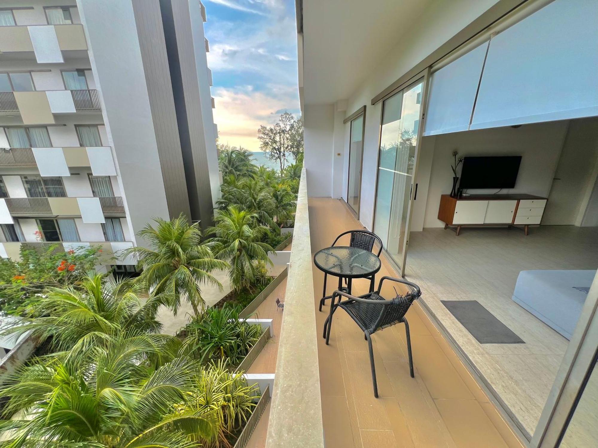 By The Sea, Penang Apartment Batu Ferringhi Exterior photo